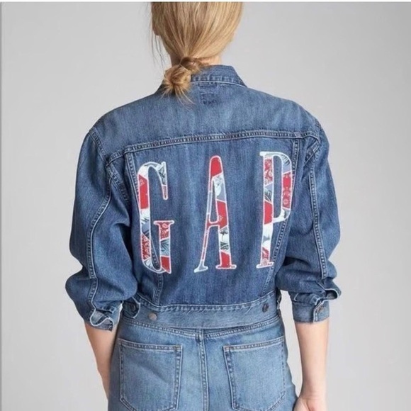 GAP Jackets & Blazers - Gap Cropped Logo Jacket Bandana Print Size Small